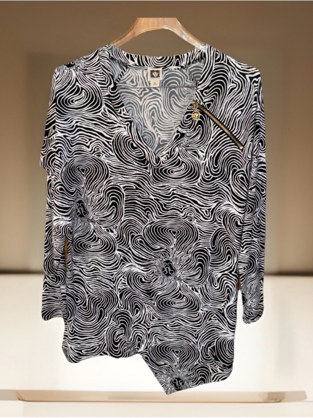 Anne Klein Black & White Abstract Swirl V-Neck Long Sleeve Top w/Zip-M-EC